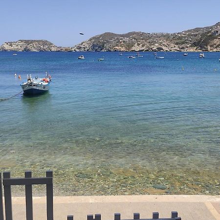 Komissa΄S Beach House Agia Pelagia  Exterior foto