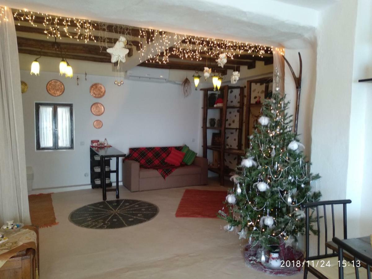 Komissa΄S Beach House Agia Pelagia  Exterior foto